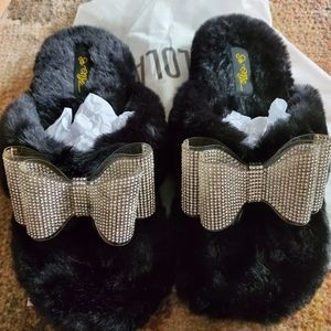 New Black Fuzzy Flip Flop with Rhinestone Bows